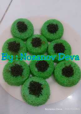 Kue Putu Deva