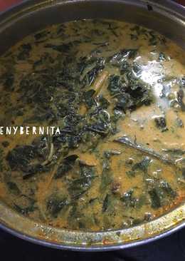 Gulai daun singkong