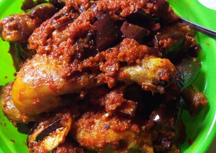 gambar untuk resep makanan Ayam + terong sambal goreng terasi