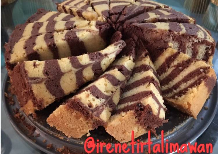 resep lengkap untuk Zebra Cake Putih Telur