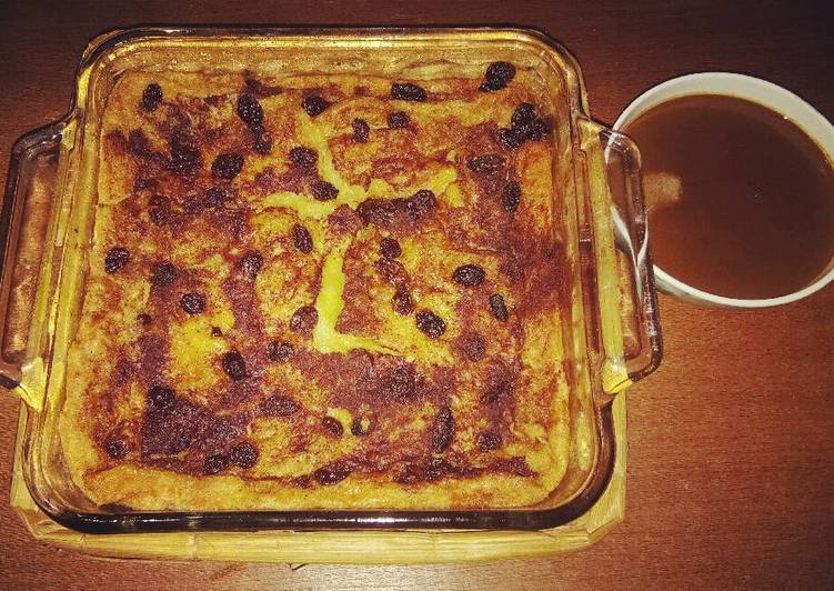 gambar untuk cara membuat Bread Puding Cinnamon Raisin dengan saus moka