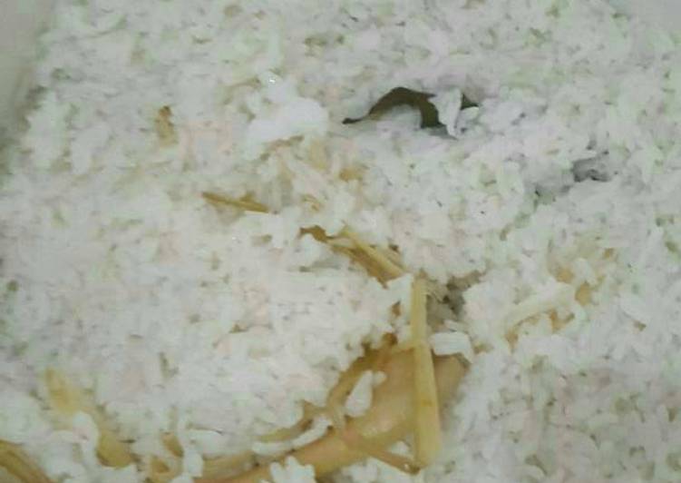 gambar untuk resep Nasi liwet irit bahan ala mama albirru