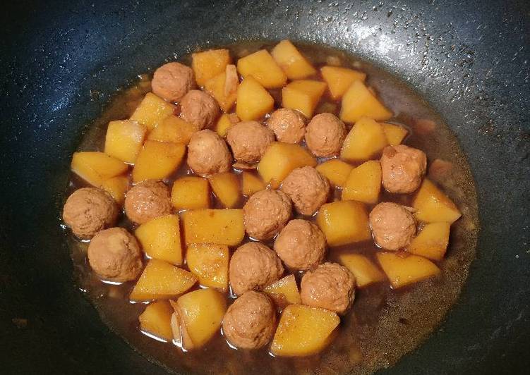 gambar untuk resep makanan Semur Bola Bola Daging Ayam Batita