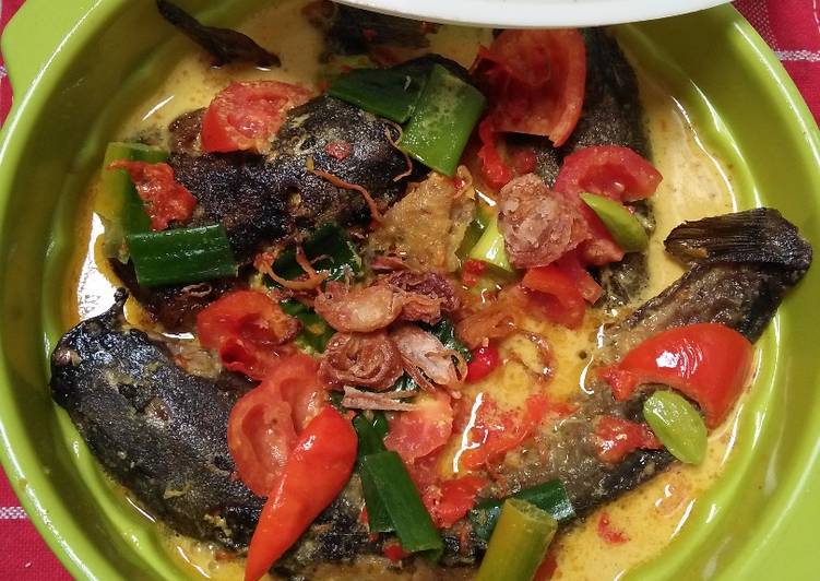 resep masakan Ikan lele bumbu rujak