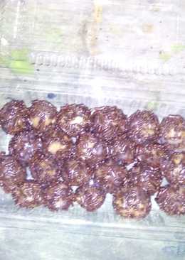 Bola bola coklat