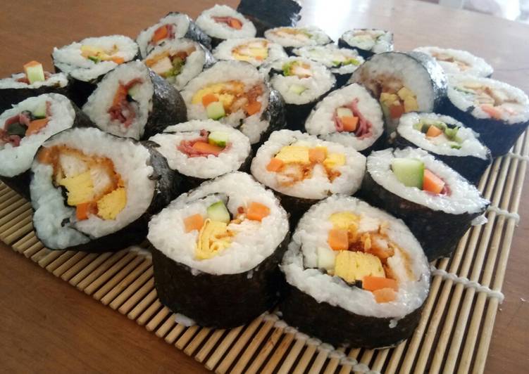 resep lengkap untuk Kimbab atau sushi