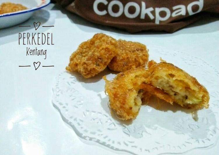 cara membuat Perkedel Kentang (lebih enak pake bawang putih-merah goreng)