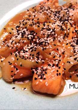 Salmon madu kecap dengan bawang bombay