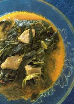 Gulai daun singkong dan daging