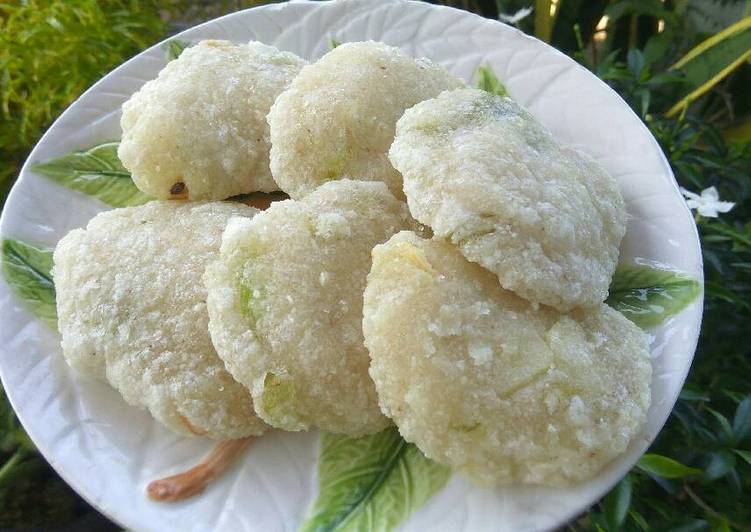 resep lengkap untuk Cireng Bumbu Rujak