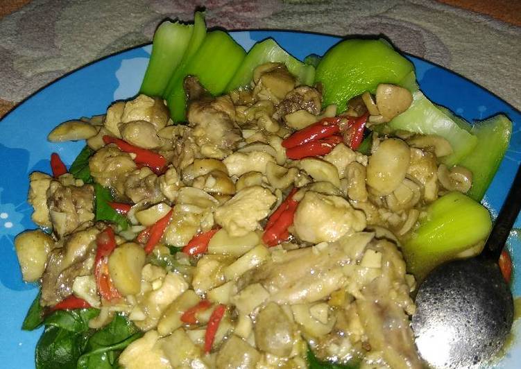gambar untuk resep makanan Pakcoy siram ayam jamur