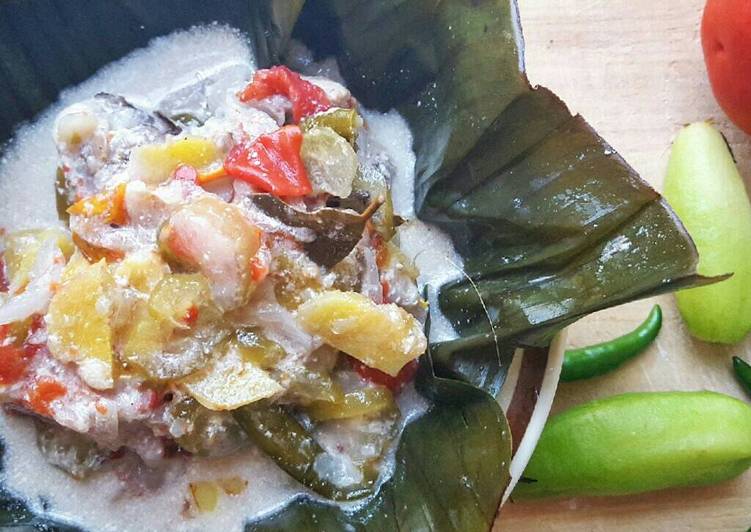 Resep Garang Asem Ayam Enak Gurih! - Sherly's Kitchen