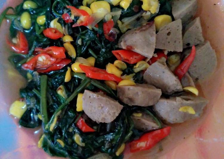 Tumis kangkung bakso #BikinRamadanBerkesan