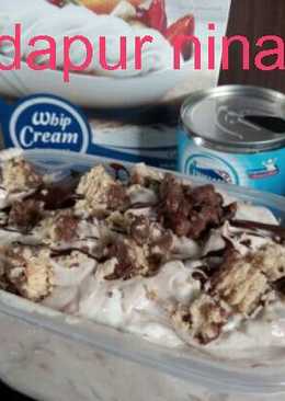 Ice cream toping nutella