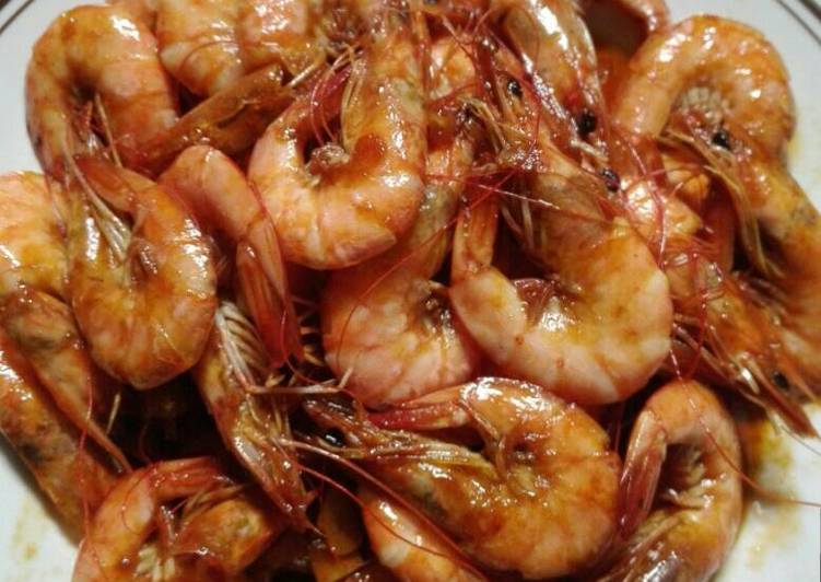 bahan dan cara membuat Udang goreng mentega