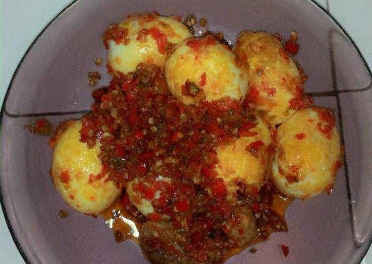 resep makanan Sambal balado telur dan bakso simple ala rumahan