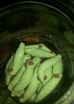 Kue ulat ijo (caterpillar's cookies)