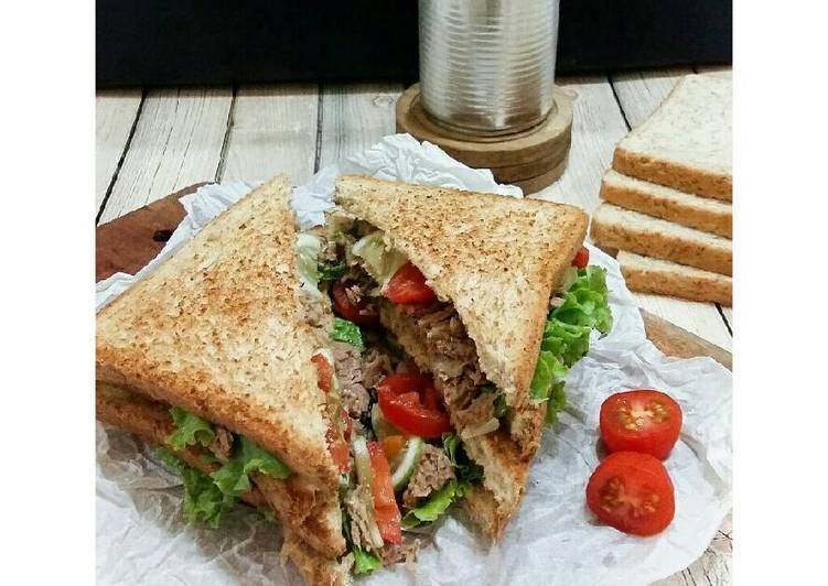 bahan dan cara membuat Tuna Sandwich