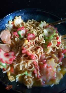 Seblak mie baso sosis adaan