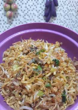 Mie goreng tauge