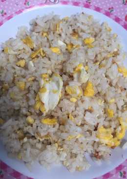 Nasi goreng bawang tersimpel