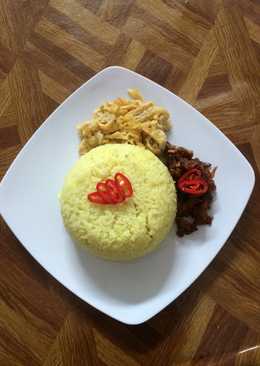 Nasi Kuning Rice Cooker Komplit