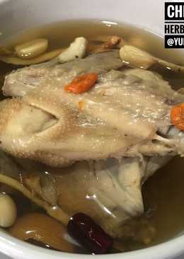 Chicken herbal soup (sup ayam obat)