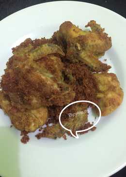 Ayam goreng bumbu lengkuas