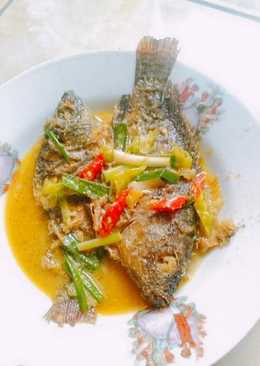 Ikan Mujair Kuah Santan Pedas