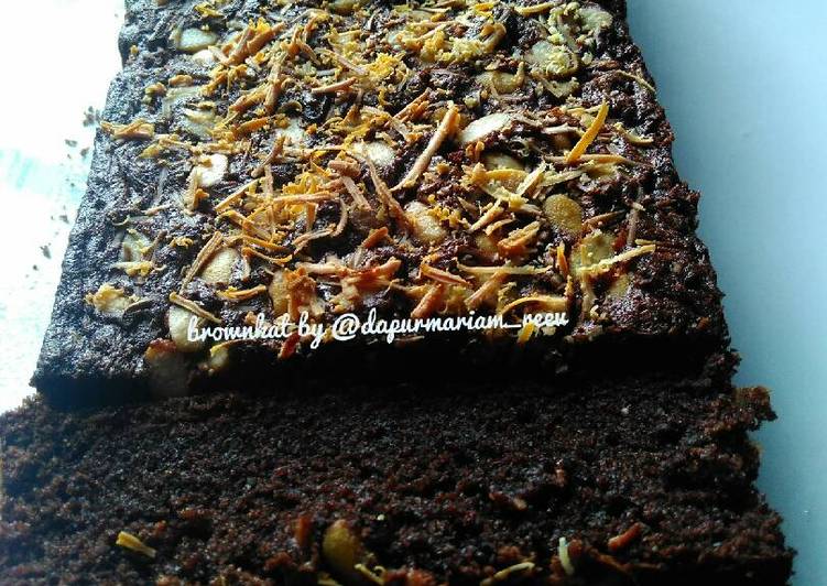  Resep  Browkat tanpa  dcc  browniesAlpukat oleh mariam reev 