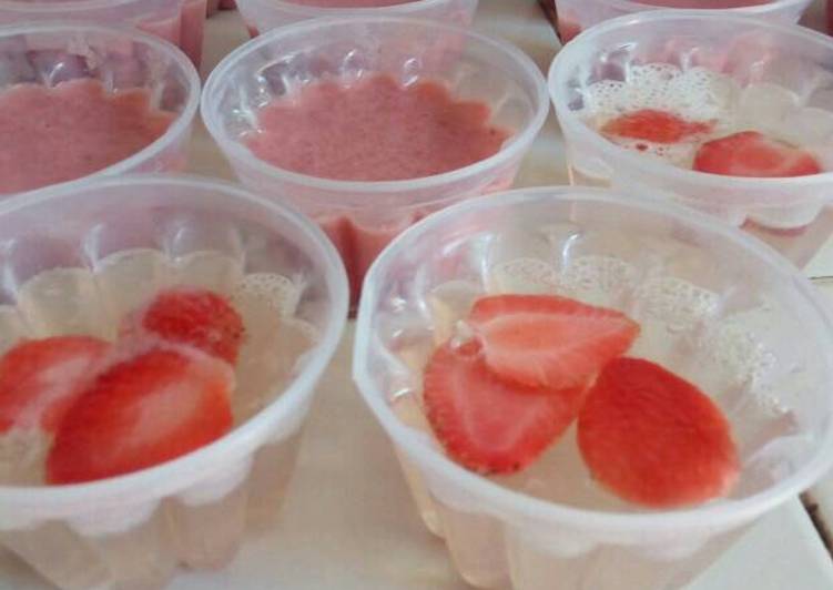 gambar untuk resep Puding Strawbery Susu