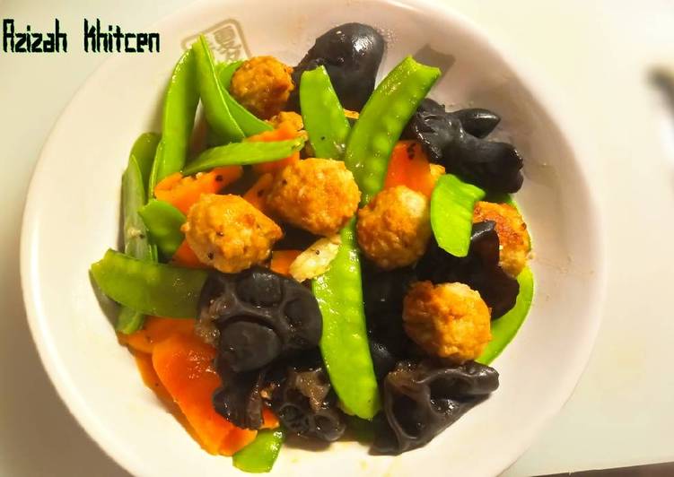 gambar untuk resep Meatballs tumis kacang kapri