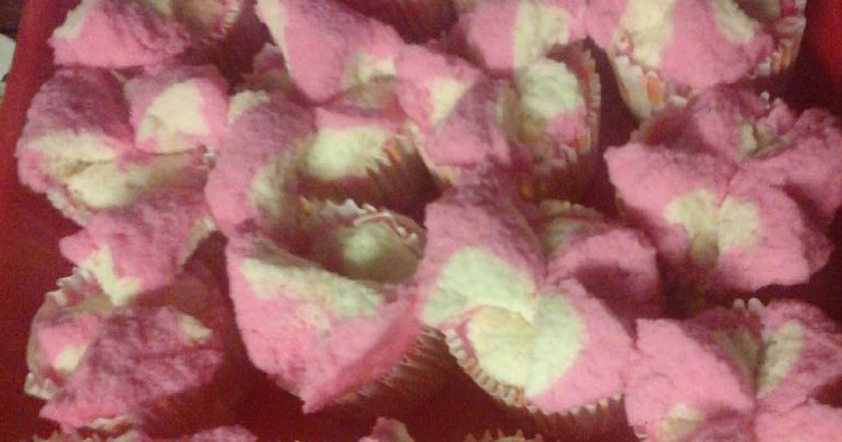 Resep Bolu kukus pink ketawa Resep Bolu kukus pink ketawa