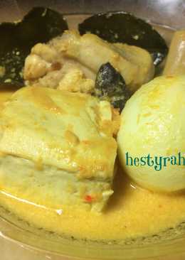 Gulai Ayam Telor Tahu Bumbu Minang