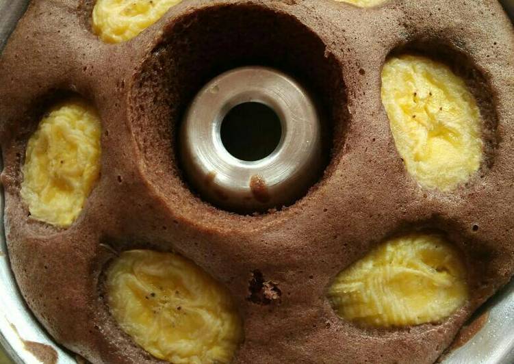 Resep Brownies toping pisang Ambon?? no mixer - Tika Fatmawati