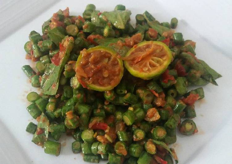 gambar untuk resep makanan Pencok kacang panjang (sambal mentah)