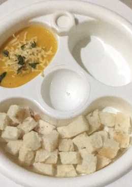 3. Sup krim labu kuning (dengan roti tawar) MPASI1 thn