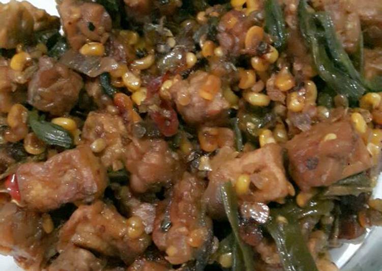 resep masakan Sambal Goreng Tahu, Tempe, Jagung dan Kacang Panjang Pedas