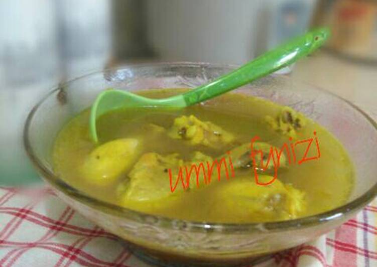 Resep Sup ayam kuning super simpel Karya Ummi Fynizi