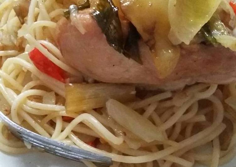 gambar untuk resep spaghetti with chicken roast