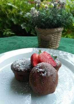 Dark choco strawberry cupcakes