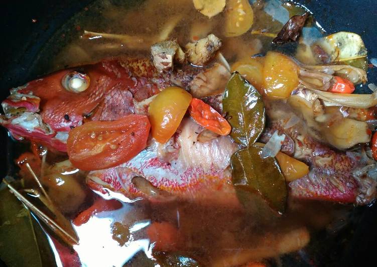 resep makanan Asem - asem kakap merah