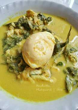 Gulai Daun Singkong Telur Bebek Ceplok