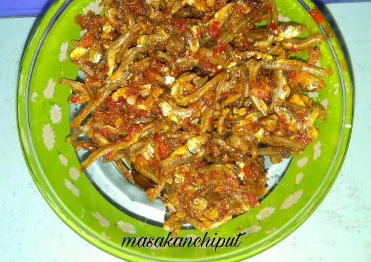 resep makanan Balado teri jengki. sambel goreng teri. teri bumbu cabe