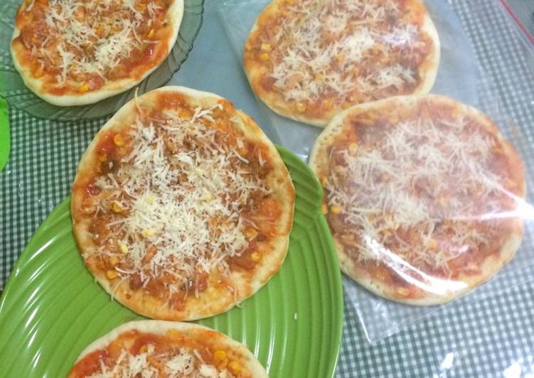 resep masakan Pizza teflon ayam suwir takaran sendok