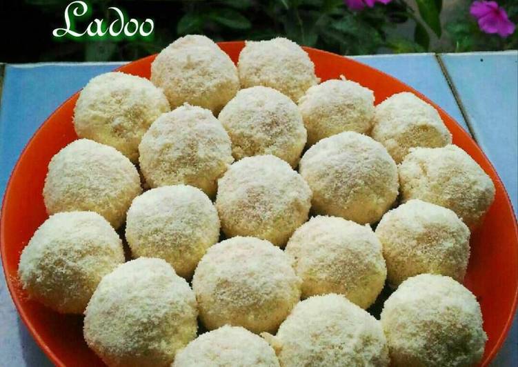 gambar untuk cara membuat Coconut Ladoo (Manisan India)