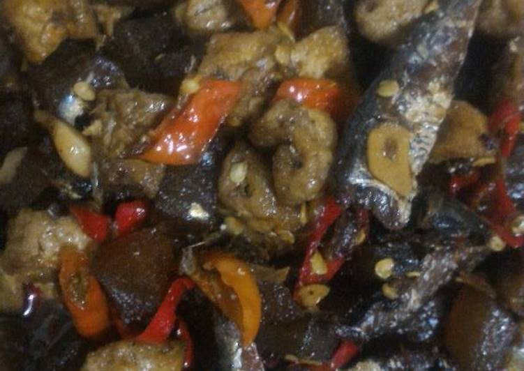 resep lengkap untuk Oseng / cah tahu, ikan asin jambal, cecek (kulit sapi)