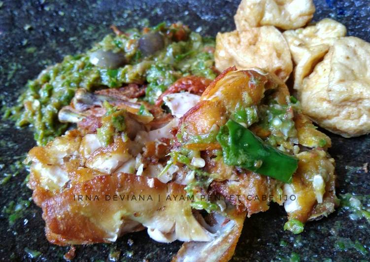 Ayam penyet cabe ijo