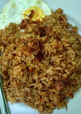 Nasi goreng ikan teri super pedes