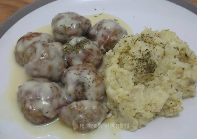 Resep IKEA Swedish Meatballs ala Rumahan - Yesi Intasari